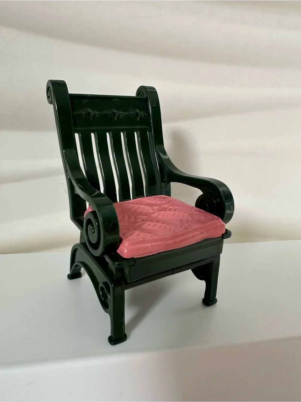 Fisher-Price Loving Family Dollhouse Green Pink Cabana Chair Outdoor Patio fair